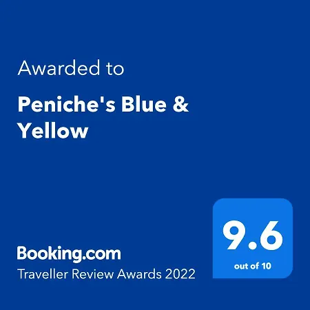 Peniche's Blue & Yellow 아파트 페니케