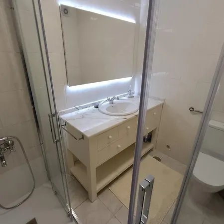 Peniche's Blue & Yellow 아파트