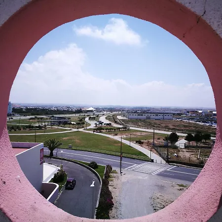 Peniche's Blue & Yellow 아파트 *