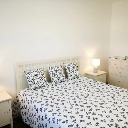 Apartment Peniche's Blue & Yellow Peniche